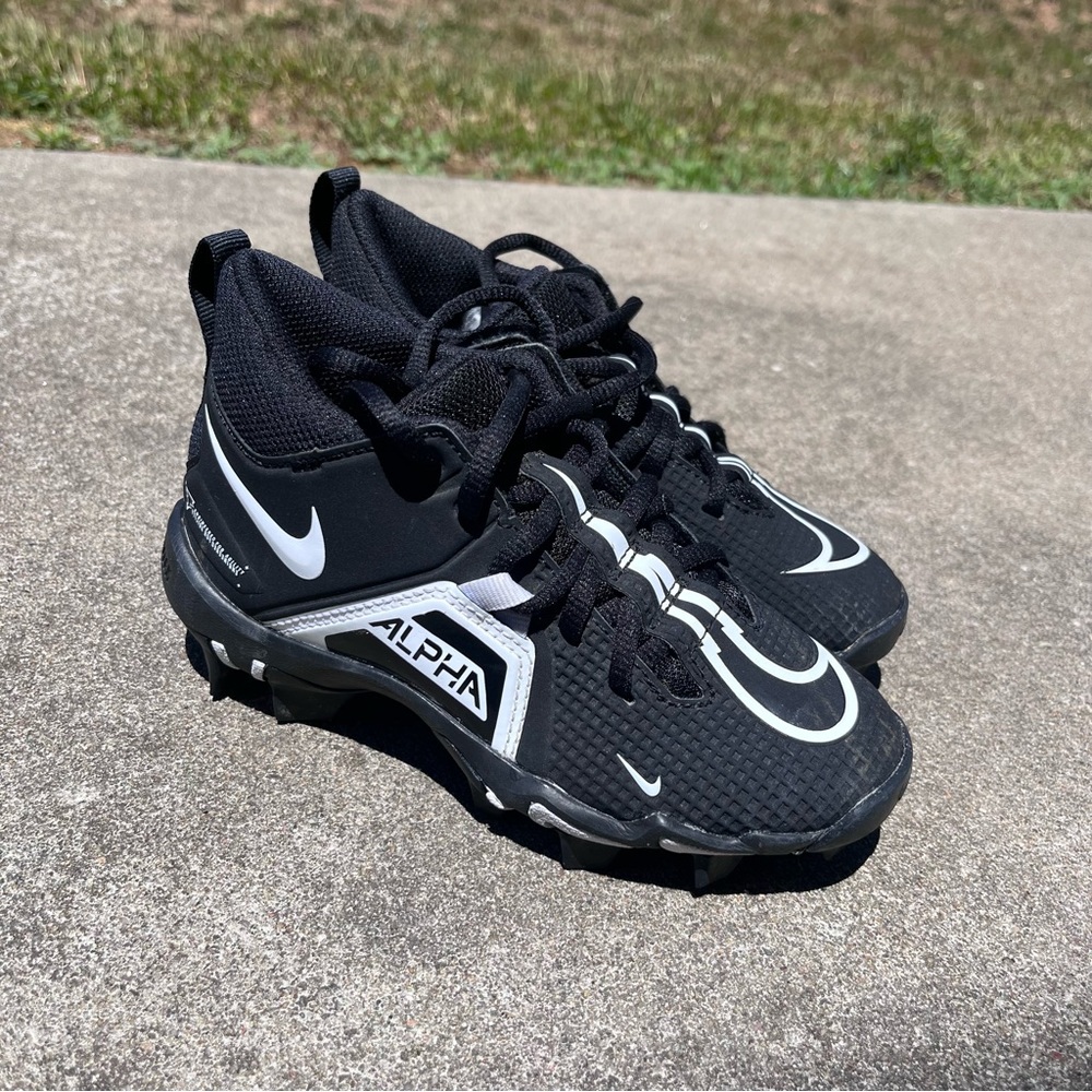 Nike Alpha Menace 3 Shark BG Football Cleats